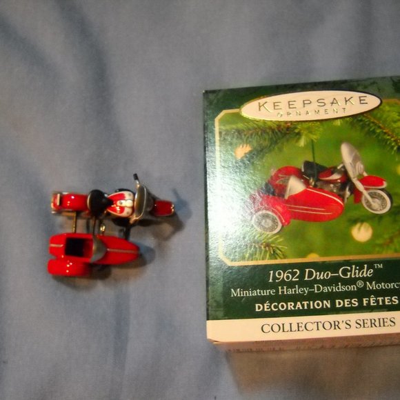 2000 Hallmark Mini Ornament Harley-Davidson - 1962 Duo Glide Motorcycle, #2 - Picture 2 of 9